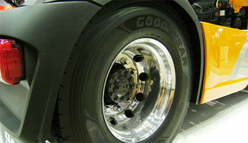 Компания Goodyear рассказала, как выбор грузовых шин влияет на сокращение вредных выбросов.